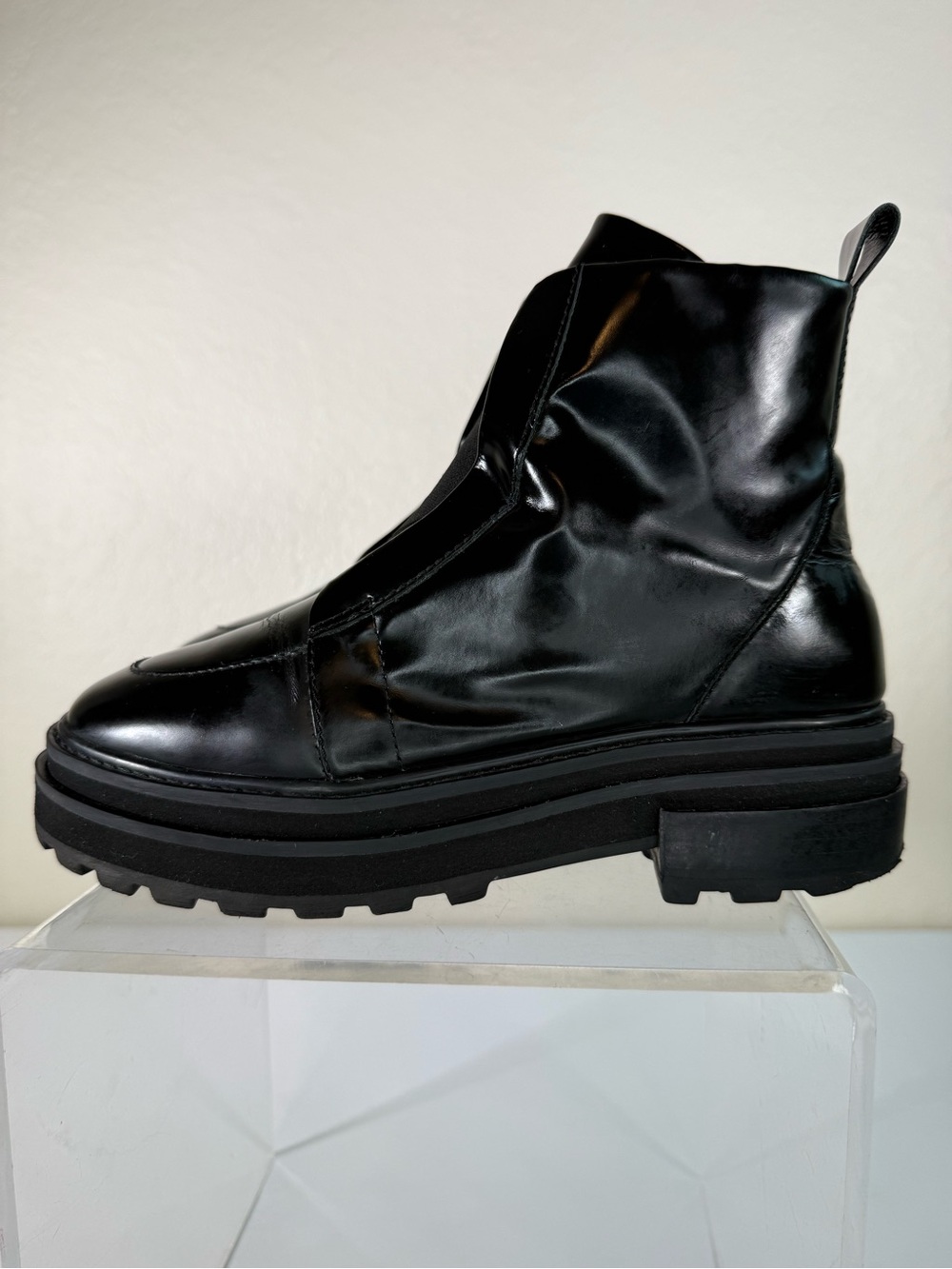 Schutz Johan Platform Lug Soles Biker Moto Leather Ankle Boots Booties Size 6